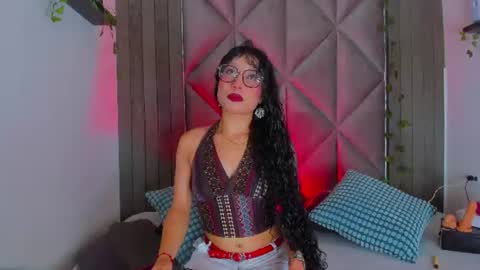Snapshot of briaconner_ chatting on June 26, 2:49 am B R I A online show from June 26, 2:49 am