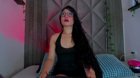 Snapshot of briaconner_ chatting on July 9, 2:48 am B R I A online show from July 9, 2:48 am