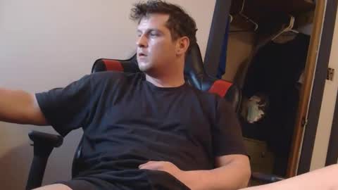 brian7891012 online show from March 3, 4:46 pm