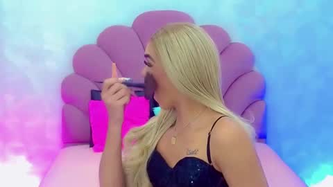 BRIANA online show from December 24, 7:17 am