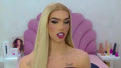 BRIANA online show from February 22, 5:40 am