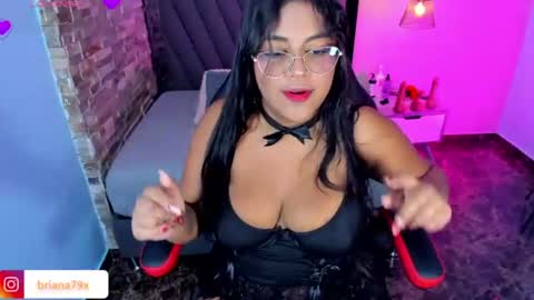 BRIANA online show from July 18, 3:22 am