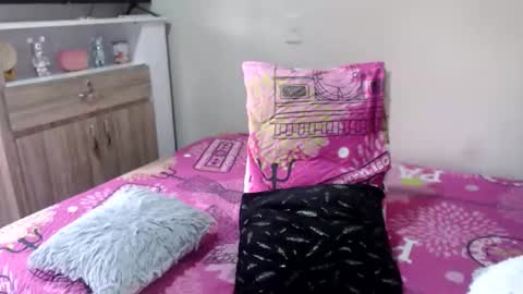 Snapshot of brianabarnes chatting on March 20, 1:16 pm brianabarnes online show from March 20, 1:16 pm