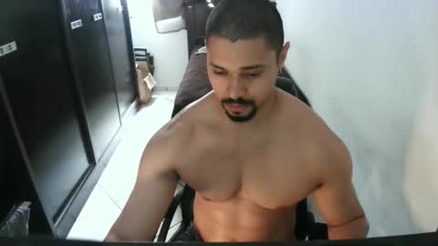 Snapshot of brianaries chatting on September 15, 3:45 pm brianaries online show from September 15, 3:45 pm