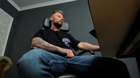 Brian online show from February 4, 5:35 am