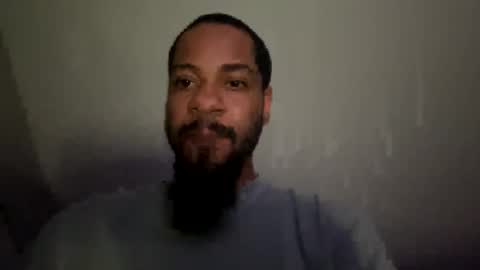 Snapshot of briankone97 chatting on November 18, 12:05 am BRIANKONE97 online show from November 18, 12:05 am