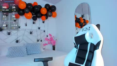 Snapshot of brianna_bigboobs chatting on October 24, 11:06 am online show from October 24, 11:06 am