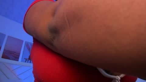 Snapshot of brianna_bigboobs chatting on June 5, 11:05 am online show from June 5, 11:05 am