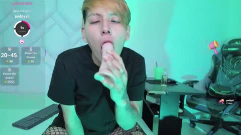 Snapshot of brianna_hard chatting on March 2, 8:38 am Brianna online show from March 2, 8:38 am