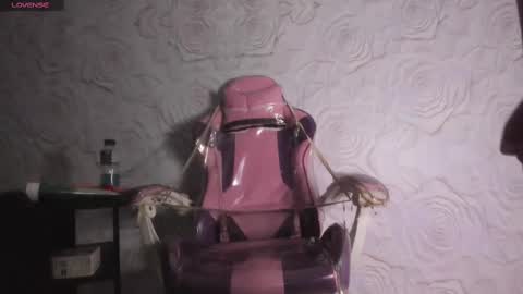 Snapshot of brianna_hard chatting on March 9, 4:27 am Brianna online show from March 9, 4:27 am