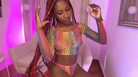 brianna_styles online show from June 15, 1:57 pm