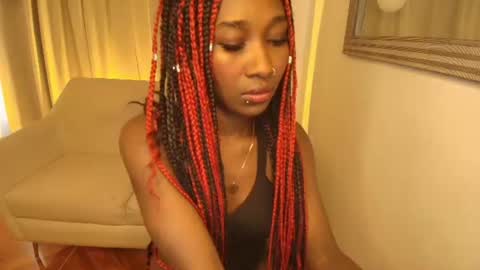 brianna_styles online show from June 16, 12:30 pm