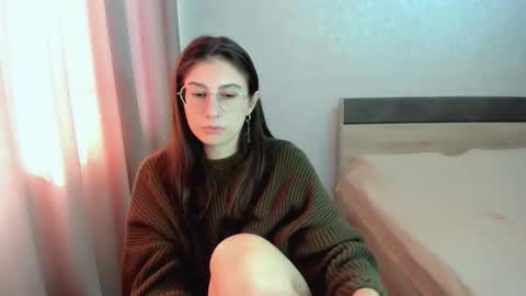 Brianka  Mon Tues Weds Sat Sun - 400 pm GMT0300 Thurs Fri - DAY OFF online show from October 31, 11:55 am