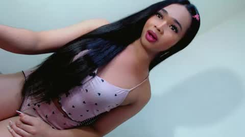 Snapshot of briannasexyslutt_ chatting on June 20, 12:25 am briannasexyslutt_ online show from June 20, 12:25 am