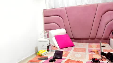 Snapshot of brianrossex chatting on September 19, 3:08 am BRIANROSS online show from September 19, 3:08 am