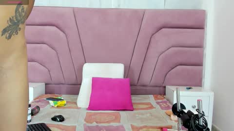 Snapshot of brianrossex chatting on November 28, 3:42 am BRIANROSS online show from November 28, 3:42 am