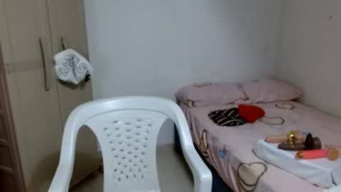 Snapshot of brida_angela29 chatting on July 14, 12:00 pm brida_angela29 online show from July 14, 12:00 pm