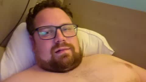 bridgeedude28 online show from June 19, 1:59 pm