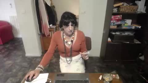 bridgetfouru online show from May 6, 5:14 am