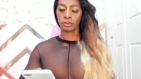 Snapshot of briggittebony chatting on January 12, 12:23 pm BIRGGITTEBONY online show from January 12, 12:23 pm