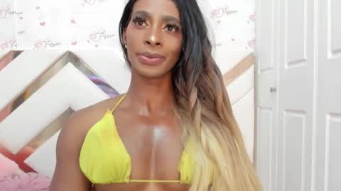 Snapshot of briggittebony chatting on February 5, 12:20 am BIRGGITTEBONY online show from February 5, 12:20 am