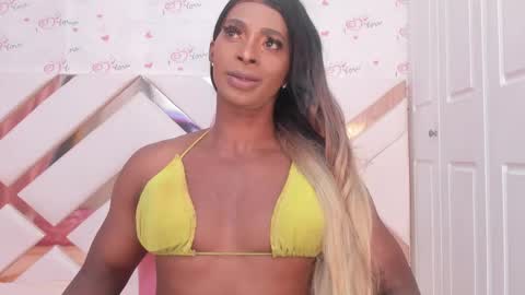 Snapshot of briggittebony chatting on March 8, 6:43 am BIRGGITTEBONY online show from March 8, 6:43 am