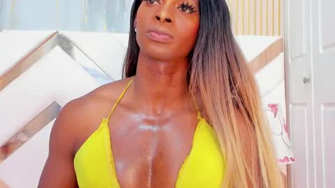 Snapshot of briggittebony chatting on September 15, 7:58 pm BIRGGITTEBONY online show from September 15, 7:58 pm