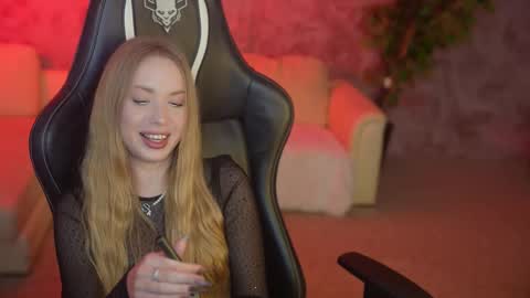 Diamonds Girls online show from September 19, 12:23 am