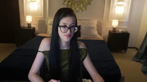 Diamonds Girls online show from July 28, 11:17 am