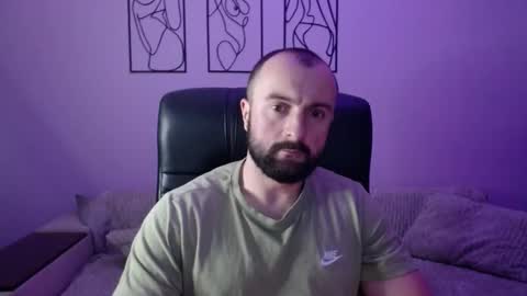 brindlefly69 online show from January 6, 11:36 am