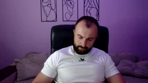 brindlefly69 online show from June 6, 11:15 am