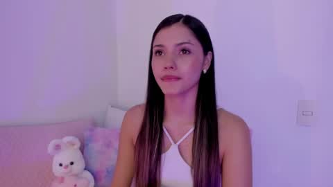 Snapshot of brisa_blue chatting on April 14, 8:15 pm Brisa online show from April 14, 8:15 pm