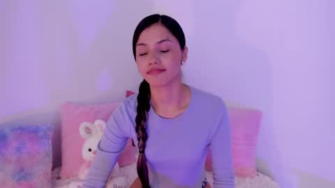Snapshot of brisa_blue chatting on May 19, 8:26 pm Brisa online show from May 19, 8:26 pm