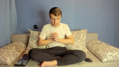 bristlebback online show from September 11, 4:18 pm