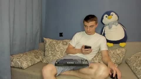bristlebback online show from June 19, 2:54 pm