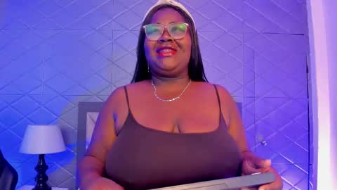 Snapshot of britannyjhonson chatting on November 27, 11:18 pm Britany jhonson online show from November 27, 11:18 pm