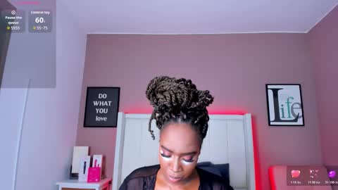 Snapshot of britanymooree chatting on January 7, 7:27 pm Britany online show from January 7, 7:27 pm