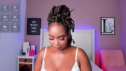 Snapshot of britanymooree chatting on January 9, 8:32 pm Britany online show from January 9, 8:32 pm