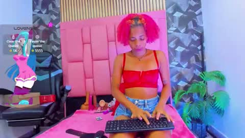 brithanyslim online show from January 5, 8:23 pm