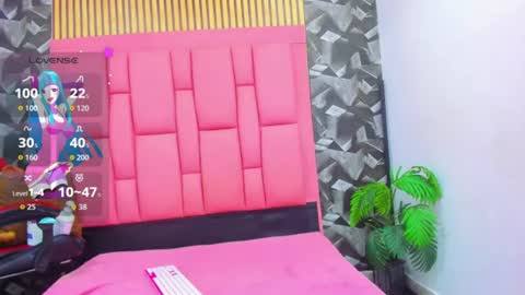 brithanyslim online show from June 16, 7:27 pm