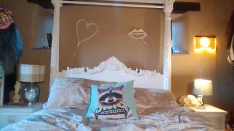 britishtease69 online show from October 12, 7:29 am