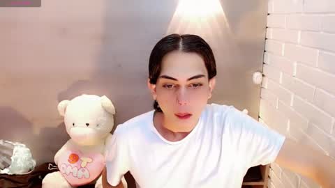 Snapshot of britney_ortega chatting on December 21, 8:27 pm britney_ortega online show from December 21, 8:27 pm