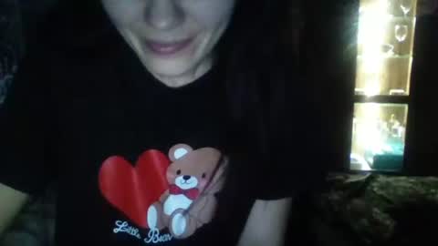 Snapshot of britneyamy chatting on January 16, 10:23 pm Britney online show from January 16, 10:23 pm