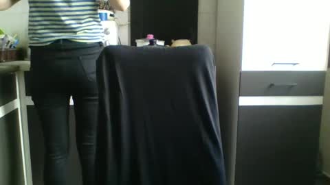 Snapshot of britneyamy chatting on February 3, 1:40 pm Britney online show from February 3, 1:40 pm