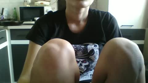 Snapshot of britneyamy chatting on March 4, 1:59 pm Britney online show from March 4, 1:59 pm