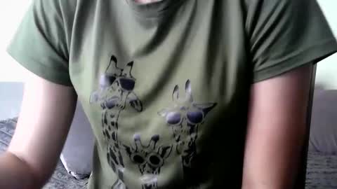 Snapshot of britneyamy chatting on September 11, 9:09 am Britney online show from September 11, 9:09 am