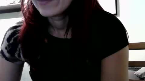 Snapshot of britneyamy chatting on October 27, 4:00 pm Britney online show from October 27, 4:00 pm