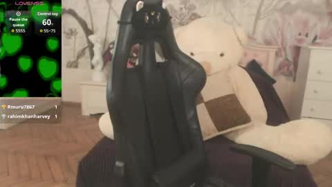 Snapshot of britneybarker chatting on May 3, 8:59 pm britneybarker online show from May 3, 8:59 pm