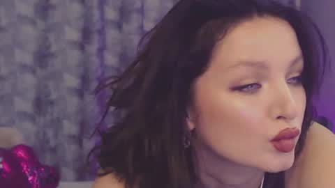 Snapshot of britneybarker chatting on July 23, 7:34 pm britneybarker online show from July 23, 7:34 pm