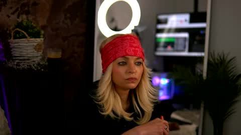 britneyhudson online show from May 4, 3:13 am